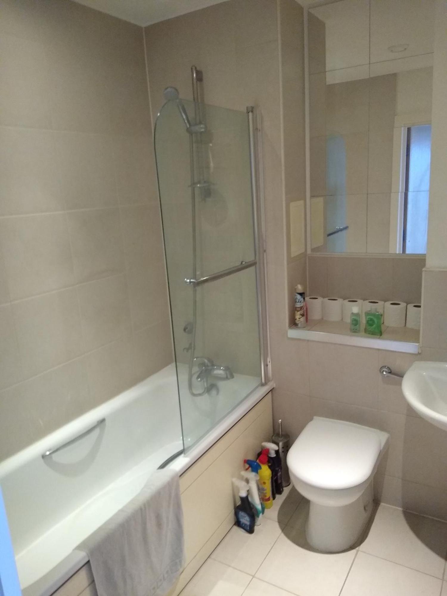 Room In Luxurious Penthouse Apartment London Eksteriør billede