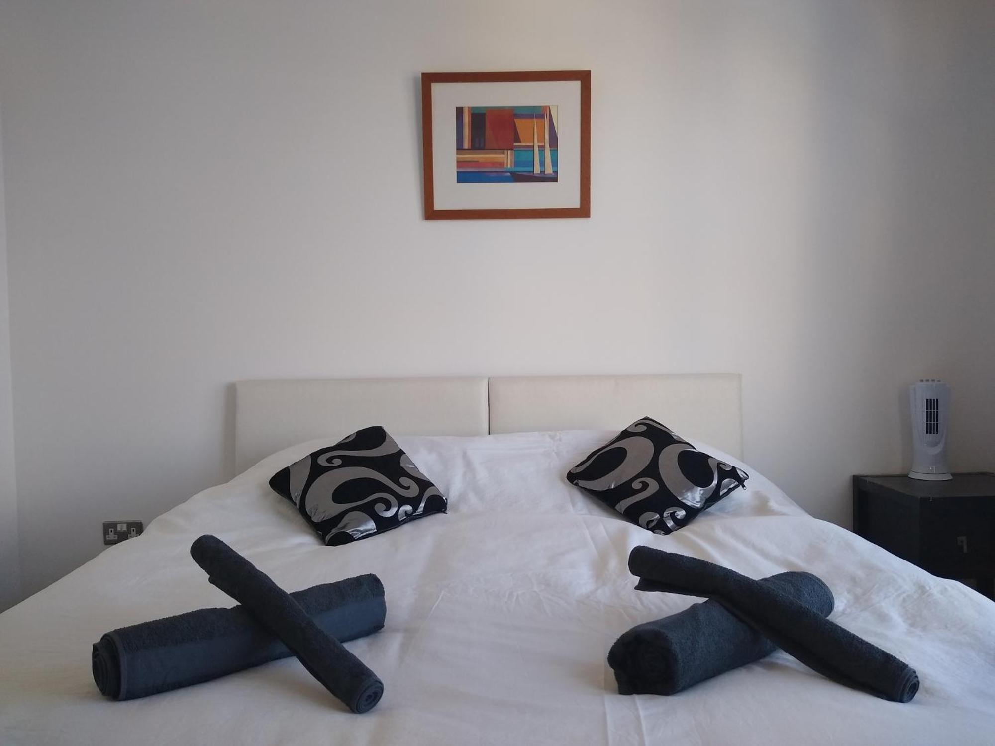 Room In Luxurious Penthouse Apartment London Eksteriør billede