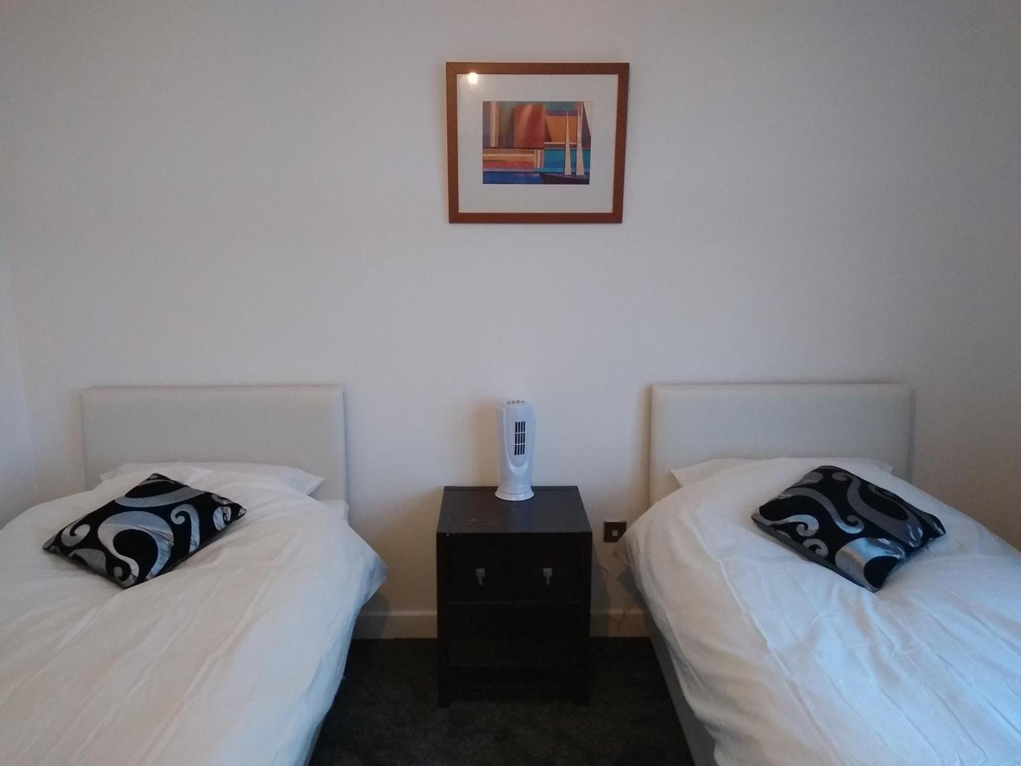Room In Luxurious Penthouse Apartment London Eksteriør billede