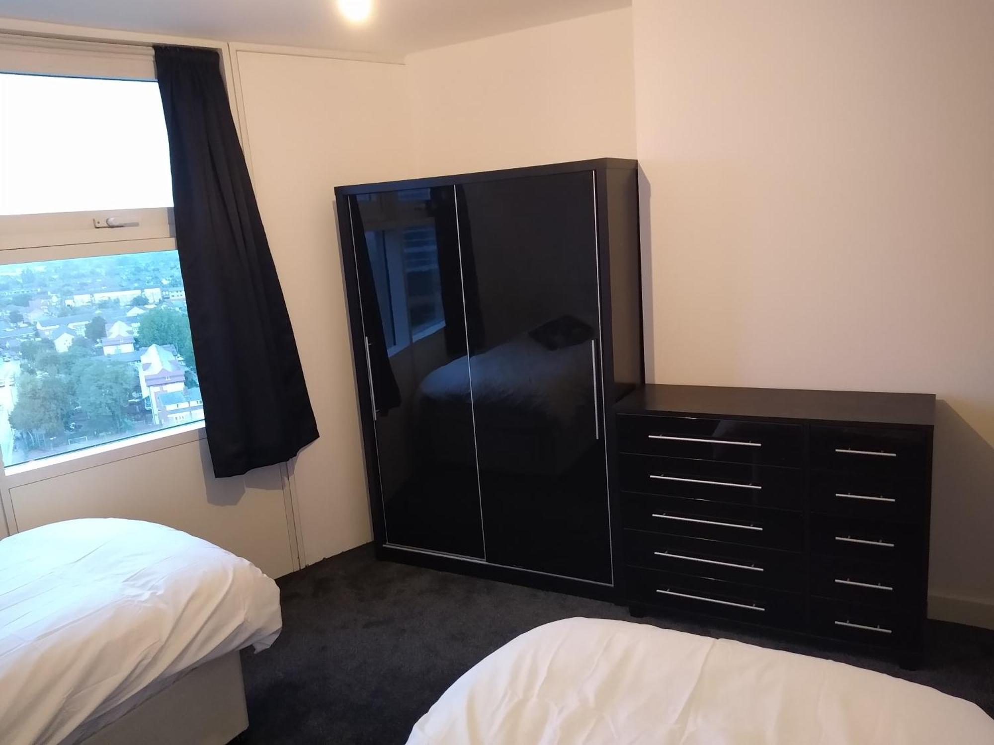 Room In Luxurious Penthouse Apartment London Eksteriør billede